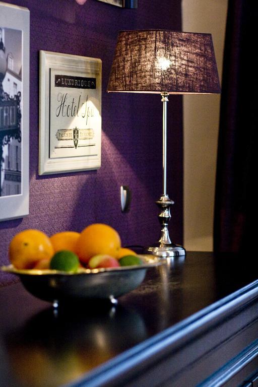 マルキ Park Na Wojskiego Bed & Breakfast エクステリア 写真